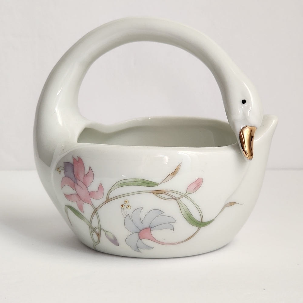 Takahashi Vintage Ceramic Swan Dish